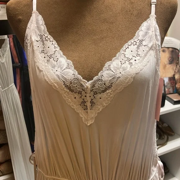 NWT Size Large Greek Goddess Victoria Secret White Nightgown or Beach cover-up - Picture 7 of 7